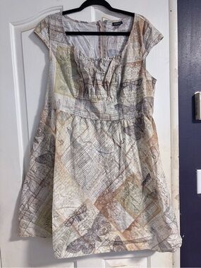 Retrolicious Map & Butterfly Cap Sleeve Mini Dress in Beige and Taupe